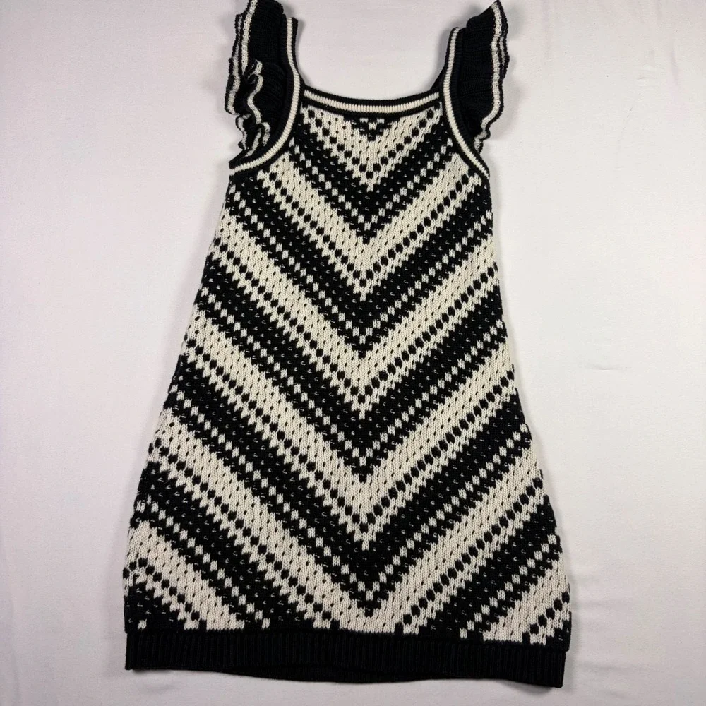 Gap Crochet Dress Chevron Knit Ruffle Sleeve Black White Minimalist Boho Girls 5